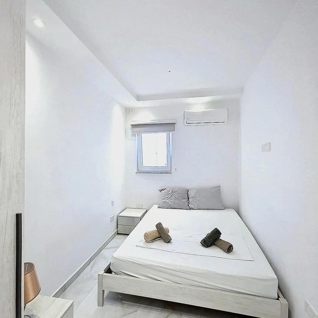 Center Of Malta Modern Sunny Penthouse In Birkirkara Apartment 0*,  Malta